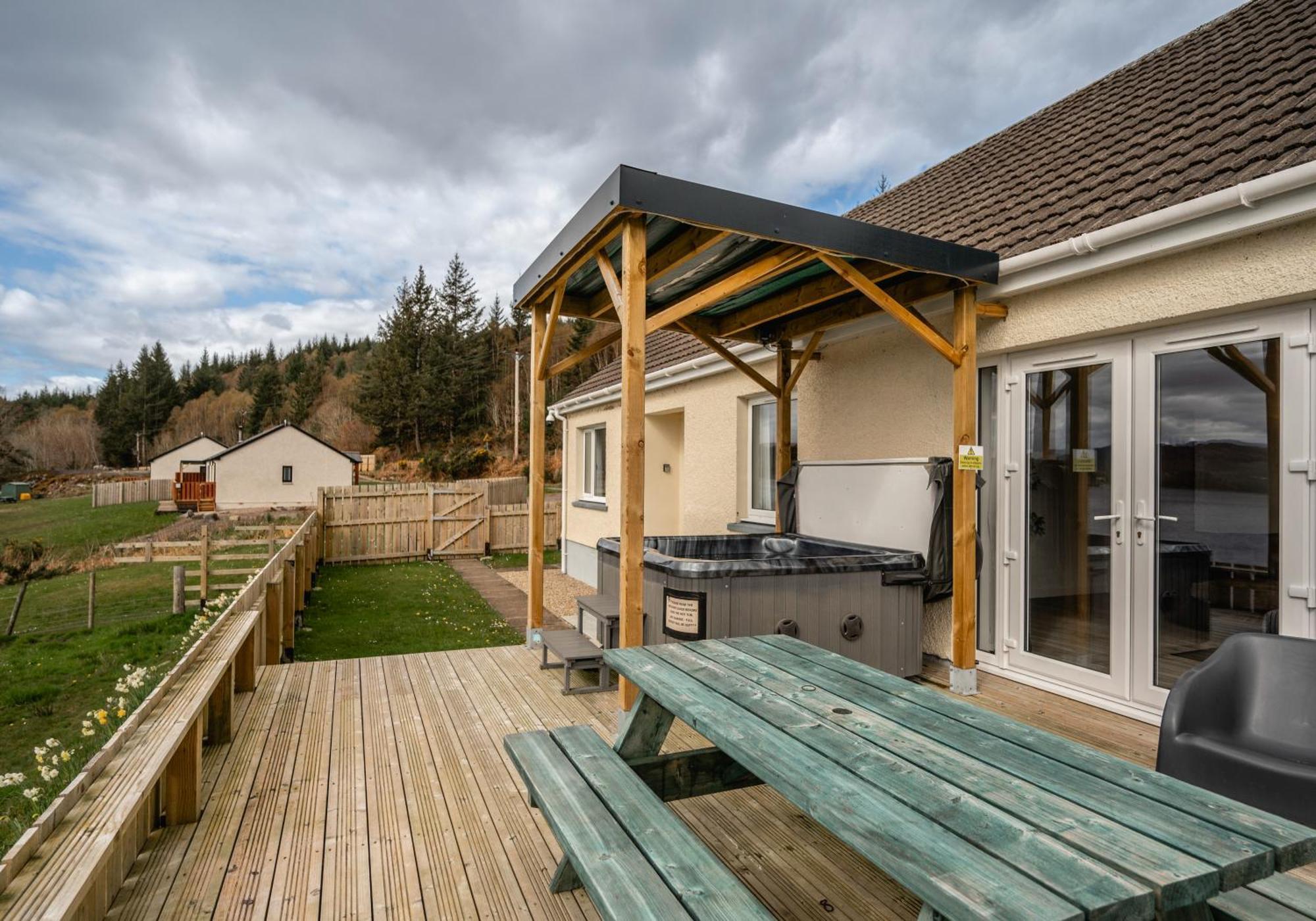 Holiday home Loch Ness